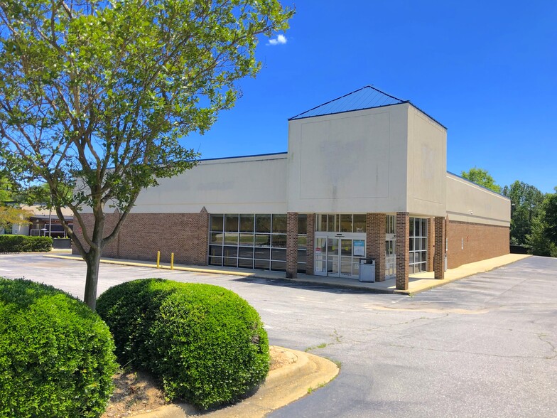 Primary Photo Of 816 N Main St, Fuquay Varina Freestanding For Lease