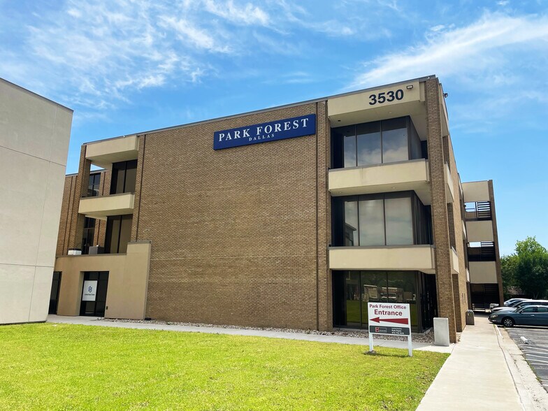 More Photos Of 3530 Forest Ln, Dallas Office For Lease