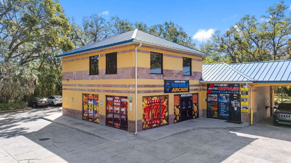 More Photos Of 113 S Valrico Rd, Valrico Carwash For Sale