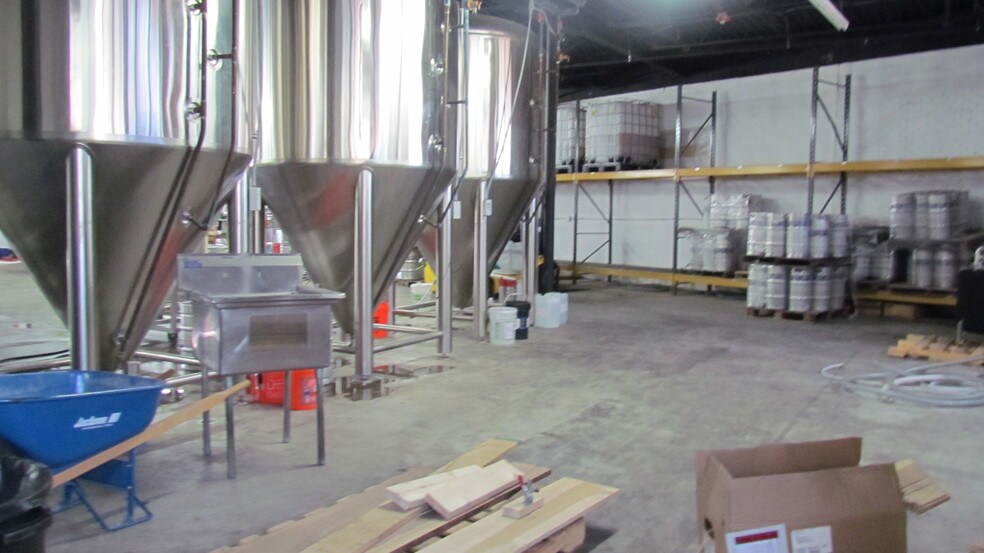 More Photos Of 173 B Norfolk Ave, Boston Warehouse For Lease