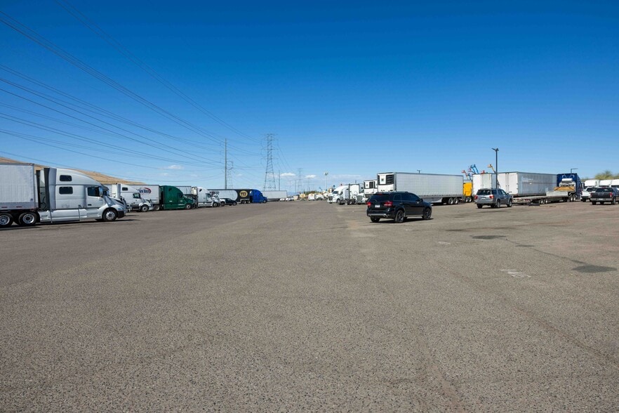 More Photos Of 7190 N 110th Ave, Glendale Land For Lease