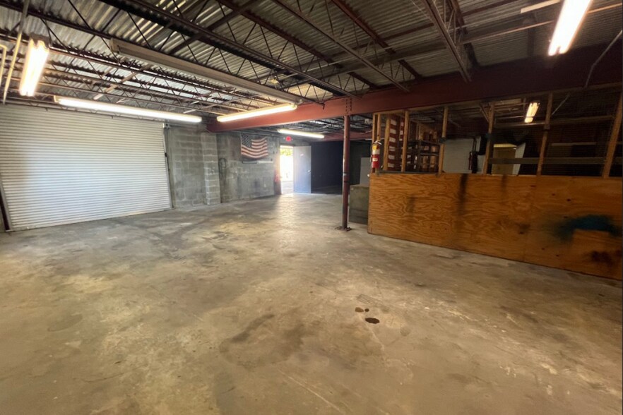 More Photos Of 5201 Hamilton Rd, Columbus Office For Lease