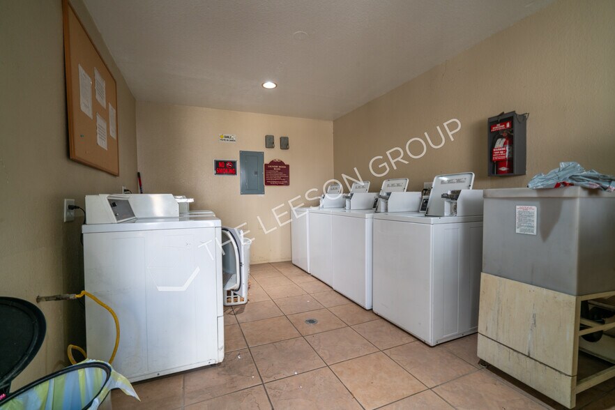 More Photos Of 401 S Beach Blvd, Anaheim Apartments For Sale
