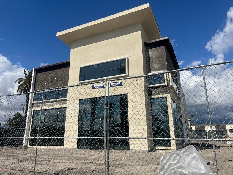 More Photos Of 539 N H St, San Bernardino Fast Food For Sale