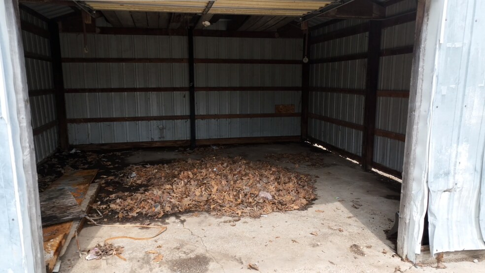 More Photos Of 500 Old Indiana 28 Hwy, Williamsport Freestanding For Sale