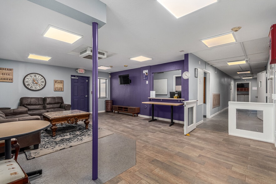 More Photos Of 5827 N 35th Ave, Phoenix Schools For Sale