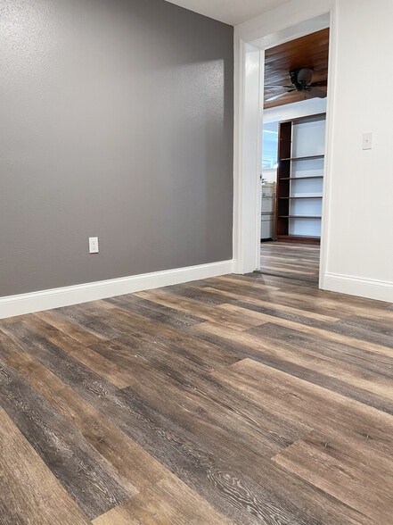 More Photos Of 1005 N Church Ave, Mulberry Medical For Lease