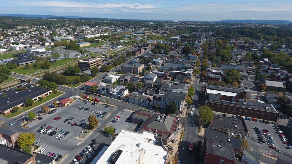 More Photos Of 701 Cumberland St, Lebanon Storefront For Lease
