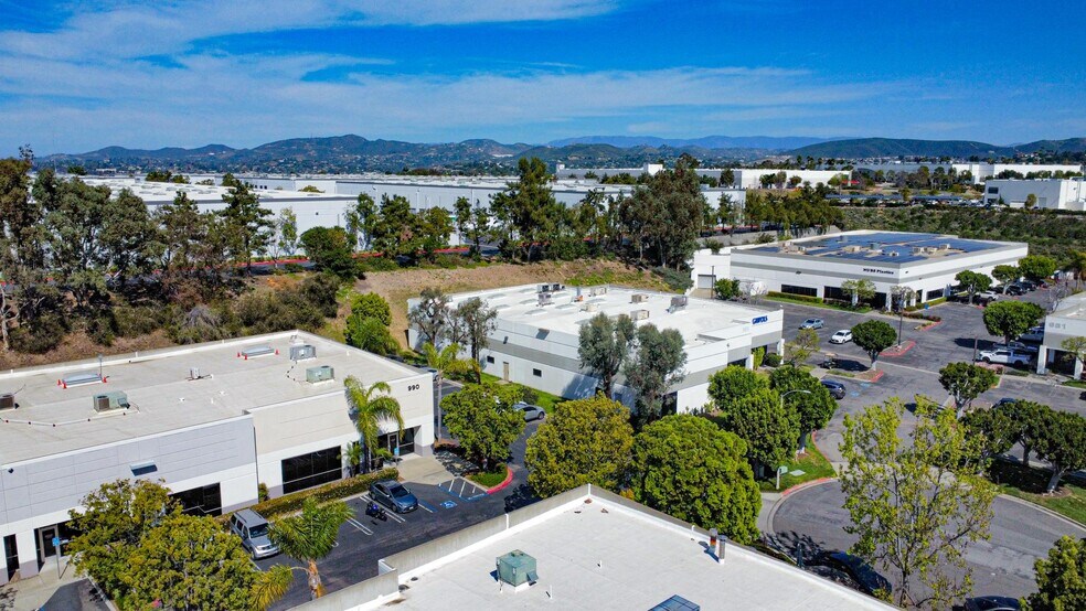 More Photos Of 995 Park Center Dr, Vista Research And Development For Sale