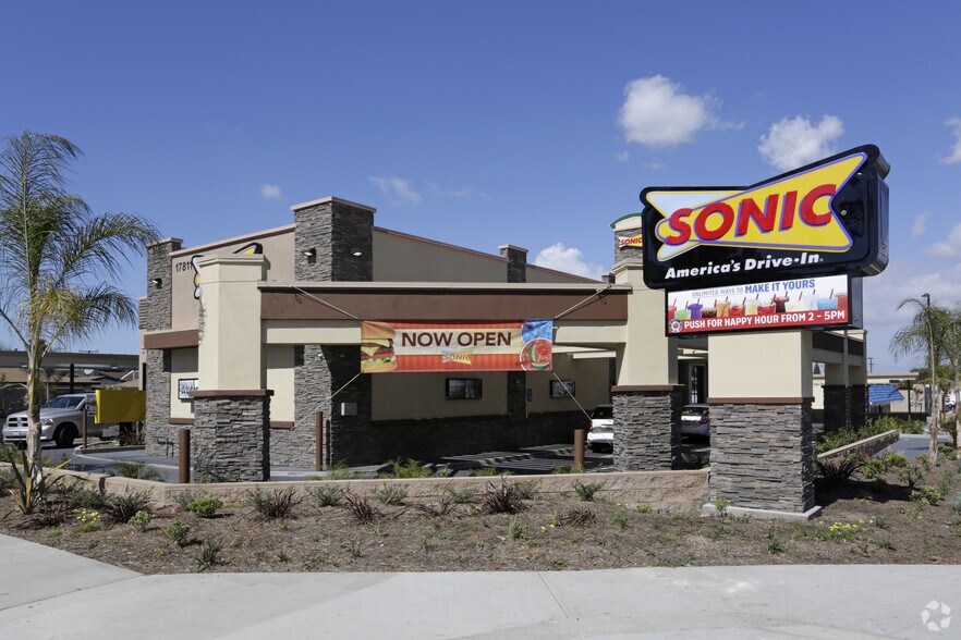 More Photos Of 17811 Beach Blvd, Huntington Beach Fast Food For Lease