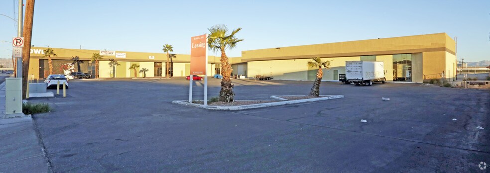 More Photos Of 3990 W Russell Rd, Las Vegas Warehouse For Lease