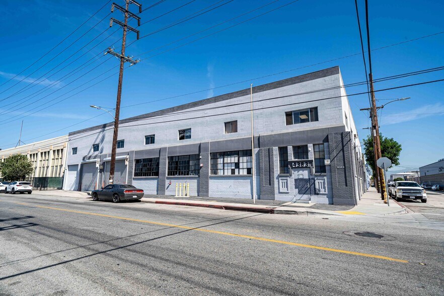 Primary Photo Of 4383 Fruitland Ave, Vernon Manufacturing For Sale