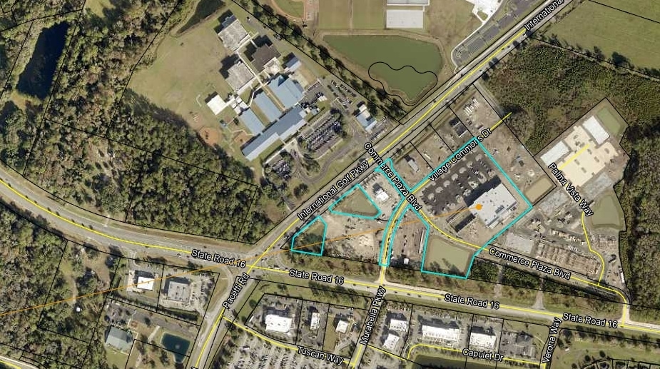 More Photos Of 150-170 Village Commons Dr, Saint Augustine Supermarket For Lease