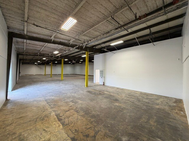 More Photos Of 5809-5835 W Reno Ave, Oklahoma City Storefront For Lease