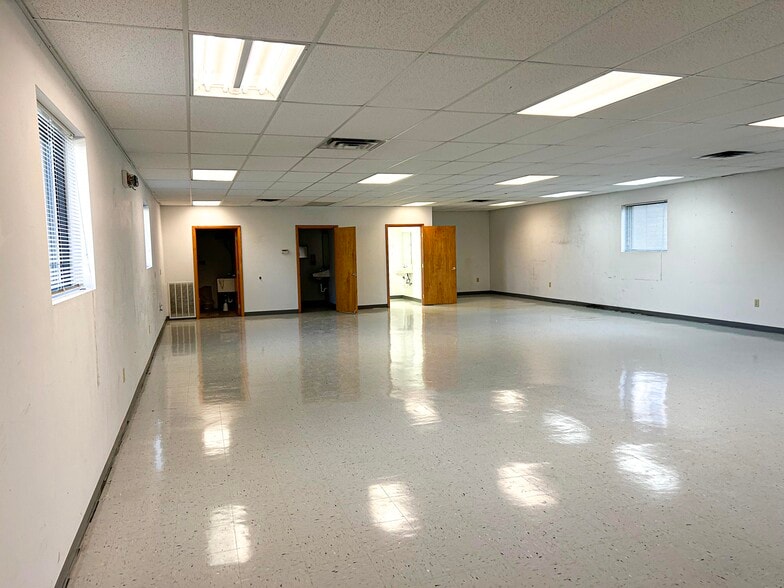 More Photos Of 171 Technology Dr, Boalsburg Light Manufacturing For Sale