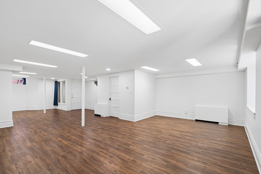 More Photos Of 2033 11th St, Boulder Office For Sale