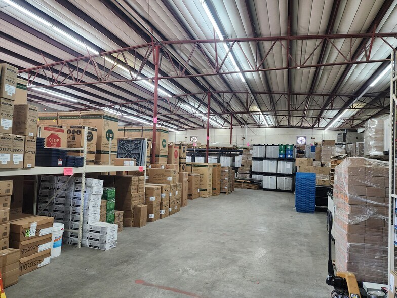 More Photos Of 2319 Sterling Ct, Arlington Warehouse For Sale