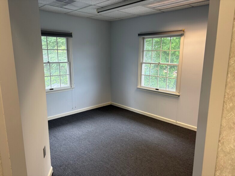 More Photos Of 17902 Georgia Ave, Olney Medical For Lease