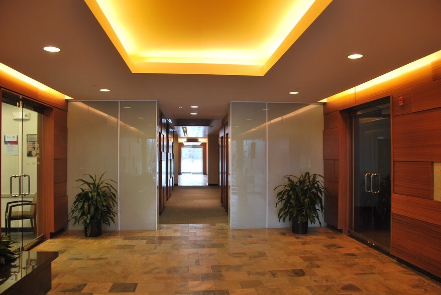 More Photos Of 303 W Main St, Freehold Office For Lease