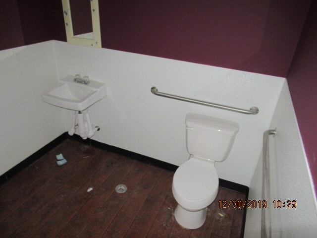 More Photos Of 954 State Ave, Kansas City Service Station For Lease