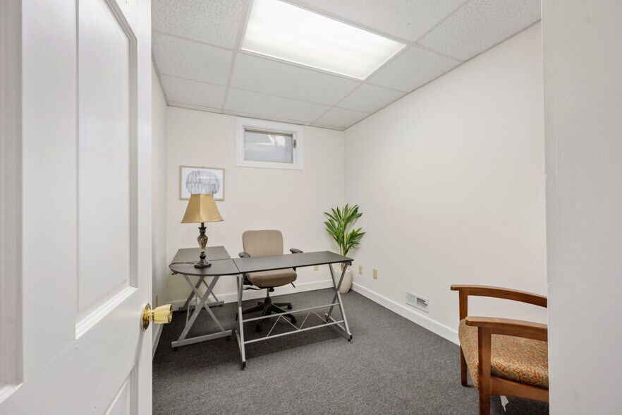 More Photos Of 620 Kenmore Ave, Fredericksburg Apartments For Lease