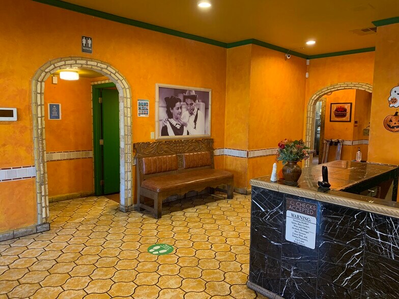More Photos Of 2490 Fair St, Chico Restaurant For Lease
