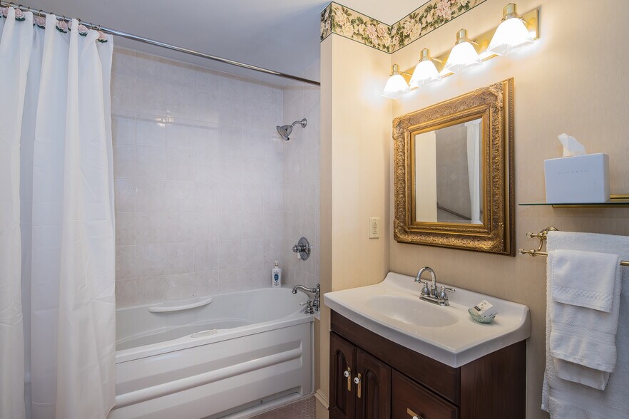 More Photos Of 70 N Main St, Rutland Hospitality For Sale