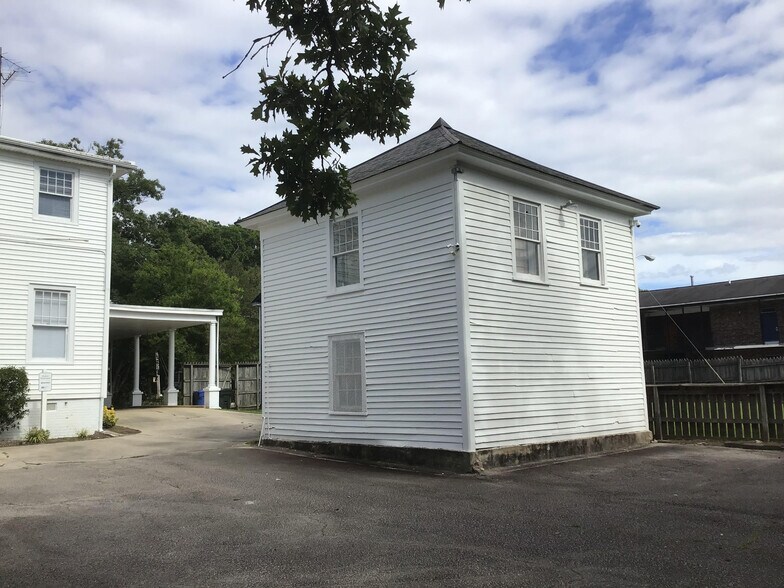 More Photos Of 509 Nash St W, Wilson Loft Creative Space For Sale