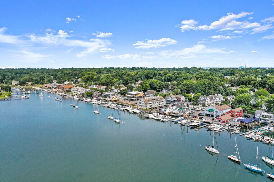 More Photos Of 105 Rowayton Ave, Norwalk Office For Lease