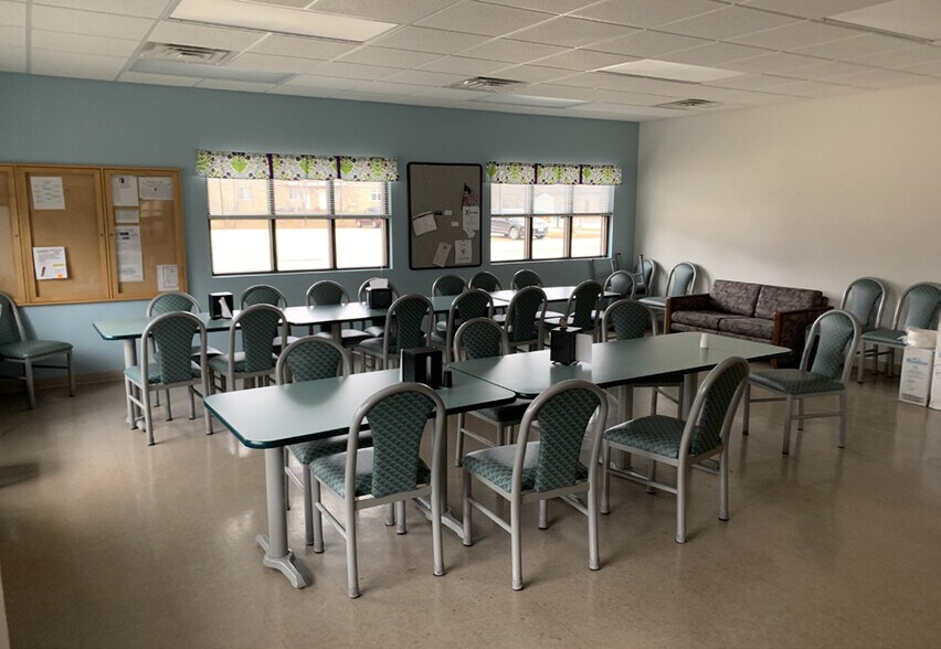 More Photos Of 1301 Cheri Blvd, Marinette Office For Sale