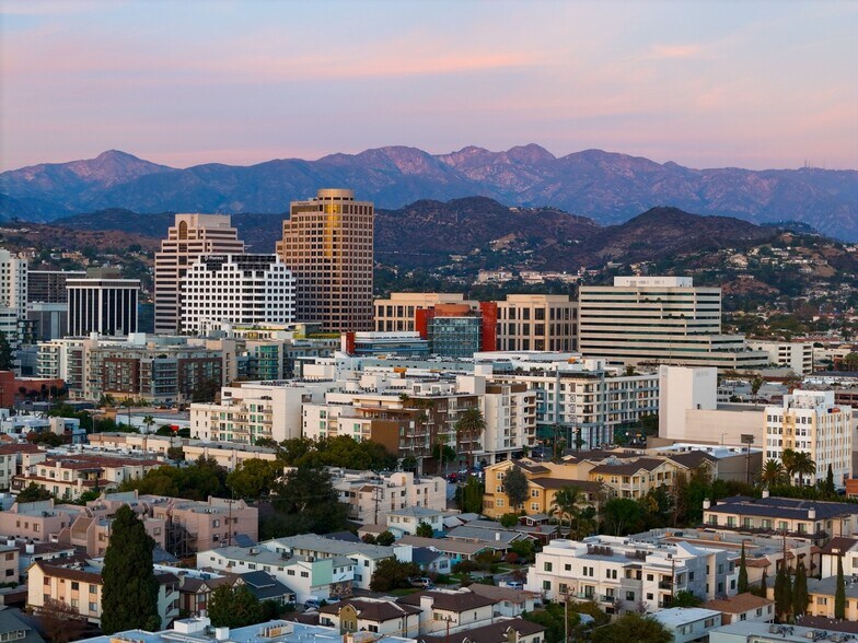 More Photos Of 107-111 N Columbus Ave, Glendale Apartments For Sale