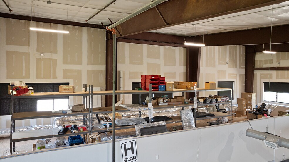 More Photos Of 174 W Stave Mill Rd, Rogers Self Storage For Lease