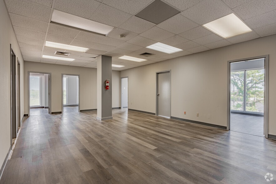 More Photos Of 3385 Airways Blvd, Memphis Medical For Lease