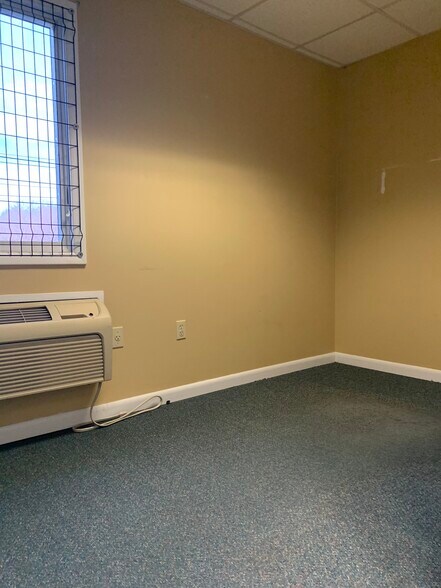 More Photos Of 5226 Milford Rd, East Stroudsburg Office For Lease