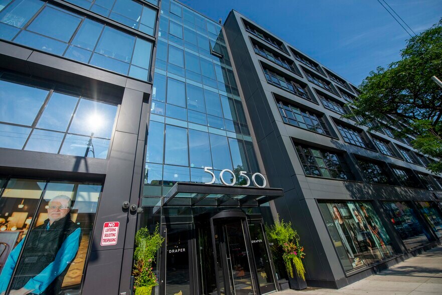 More Photos Of 5050 N Broadway St, Chicago Apartments For Lease