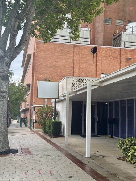 More Photos Of 311-317 S Tennessee Ave, Lakeland Office For Lease