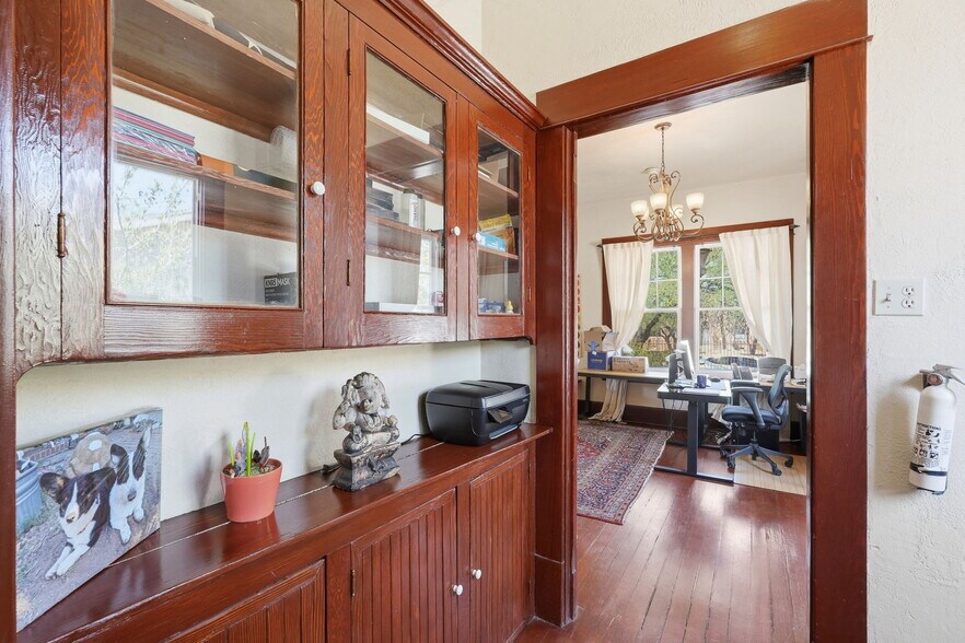More Photos Of 1004 N 6th Ave, Tucson Office For Sale