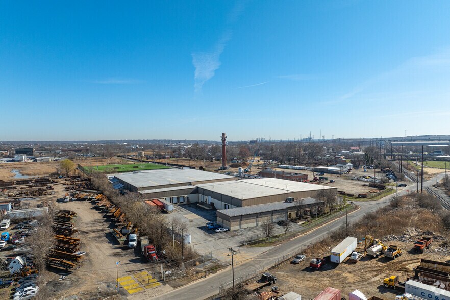 More Photos Of 701 Garasches Ln, Wilmington Manufacturing For Lease