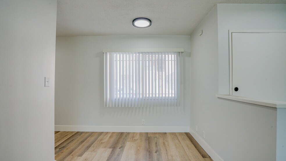 More Photos Of 8419-8425 S Western Ave, Los Angeles Apartments For Sale