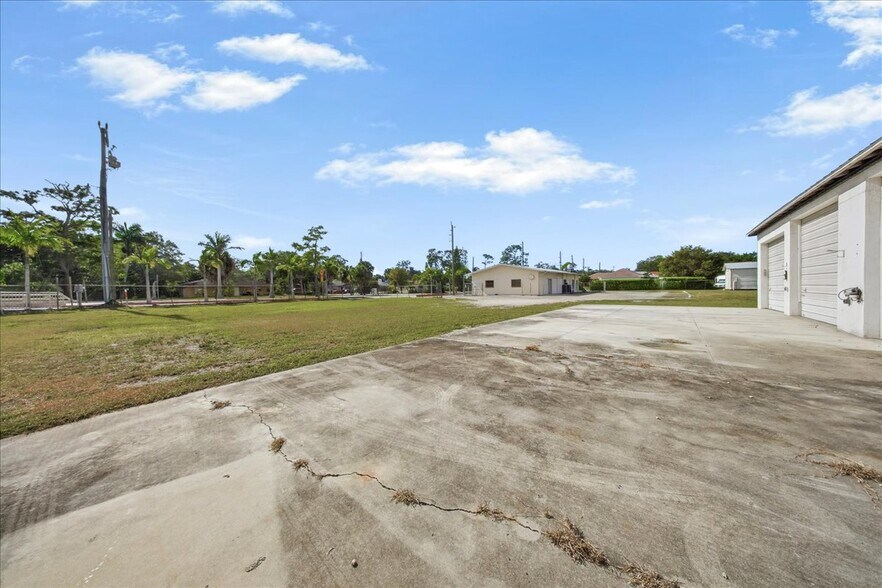 More Photos Of 10401 W Terry St, Bonita Springs Restaurant For Sale