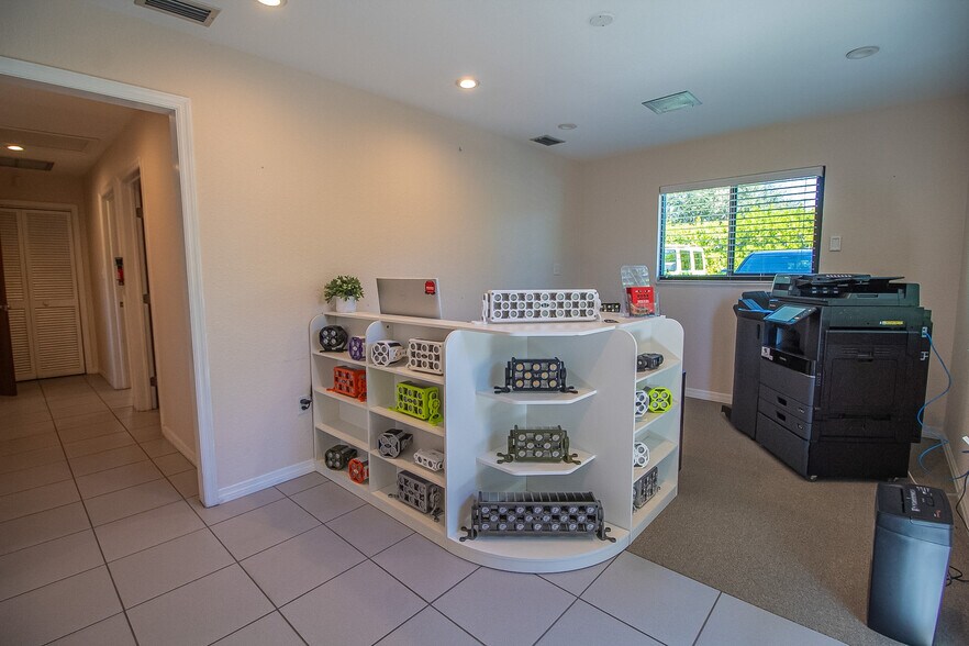 More Photos Of 8261 Burnt Store Rd, Punta Gorda Warehouse For Sale