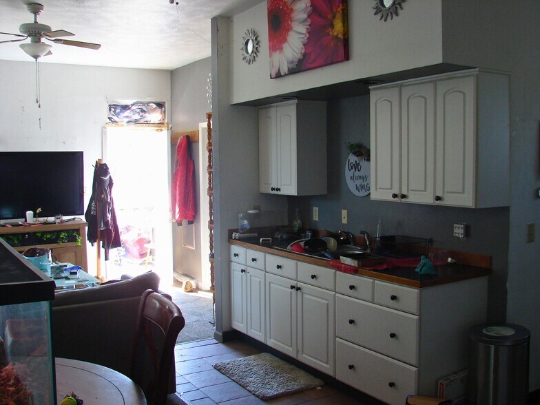 More Photos Of 111 N Poplar St, Mount Olive Apartments For Sale