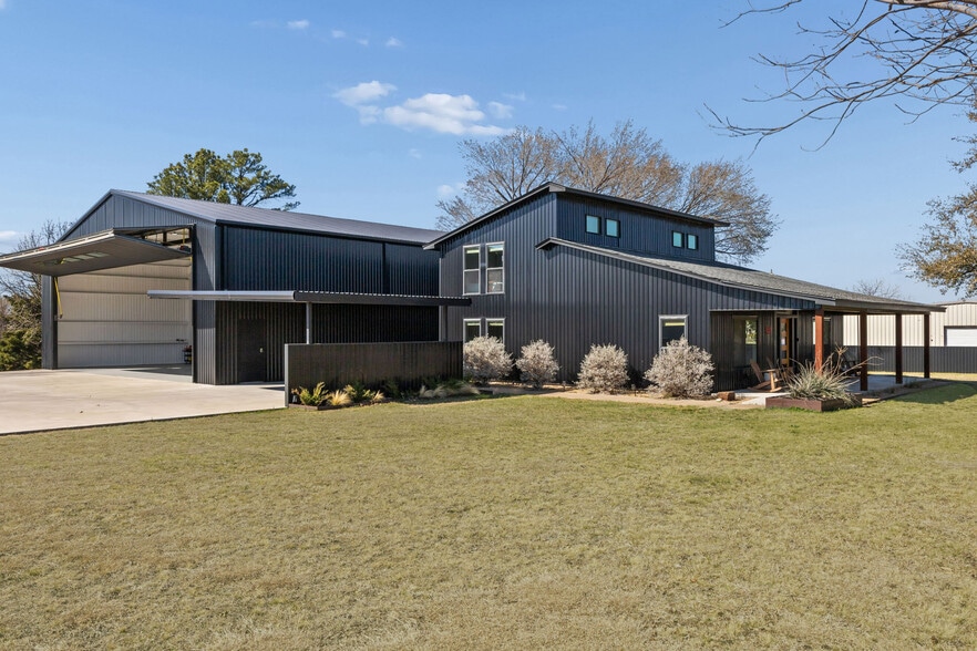 More Photos Of 10130 Billy Mitchell, McKinney Specialty For Sale