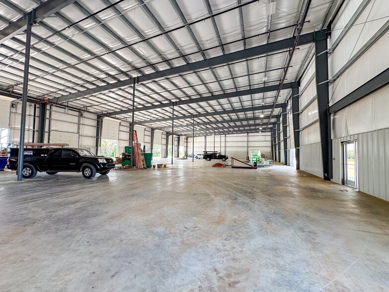 More Photos Of 2000 Bob Wade NW ln, Huntsville Industrial For Lease