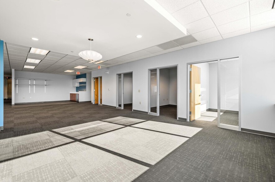 More Photos Of 505 Eagleview Blvd, Exton Unknown For Lease