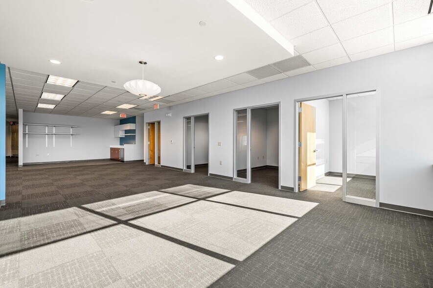 More Photos Of 505 Eagleview Blvd, Exton Unknown For Lease