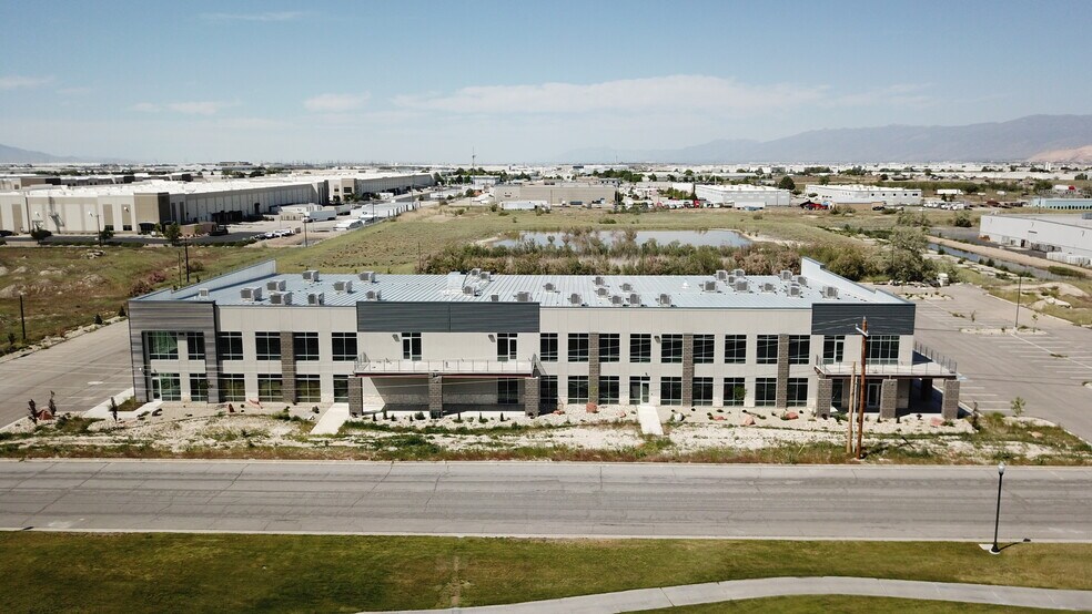 More Photos Of 4158 Links Dr, West Valley City Industrial For Lease