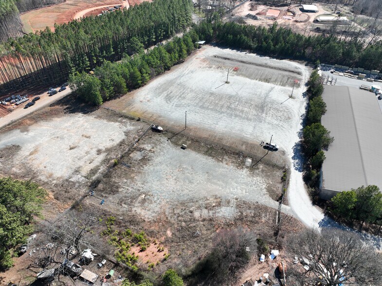 More Photos Of 11642 McCord Rd, Huntersville Land For Lease