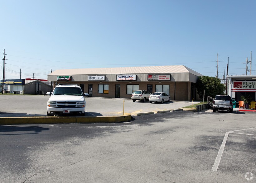 More Photos Of 311 Atlantic Beach Cswy, Atlantic Beach General Retail For Sale