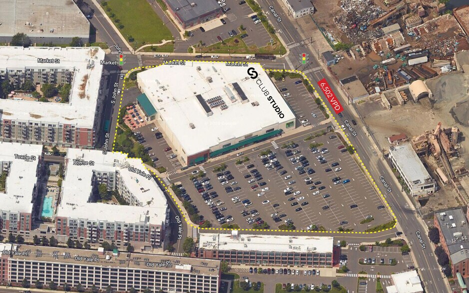 More Photos Of 699 Canal St, Stamford Supermarket For Lease